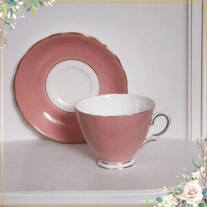 Beautiful dusty pink colclough teacup and saucer